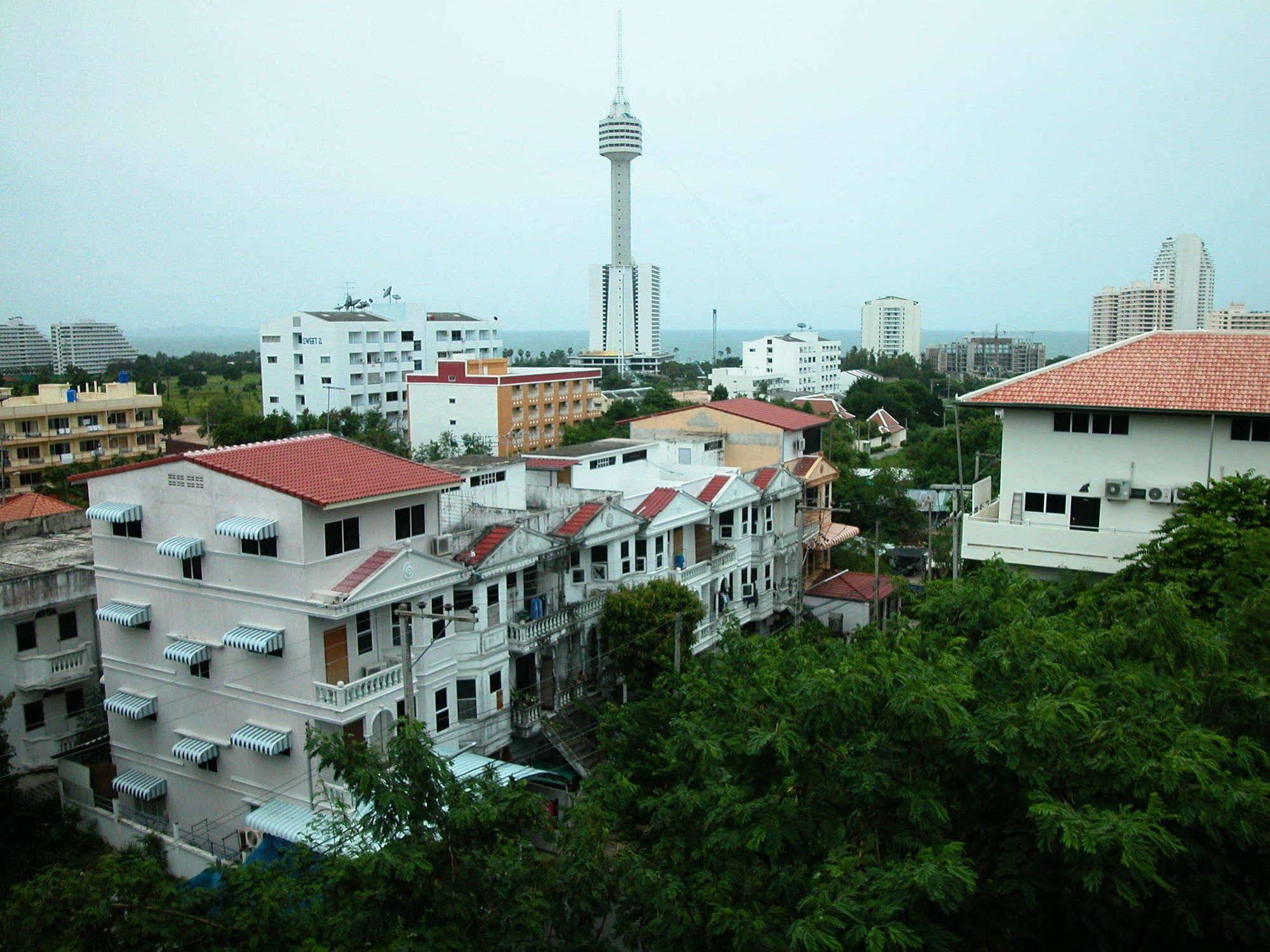 Paramita Pattaya Exterior photo